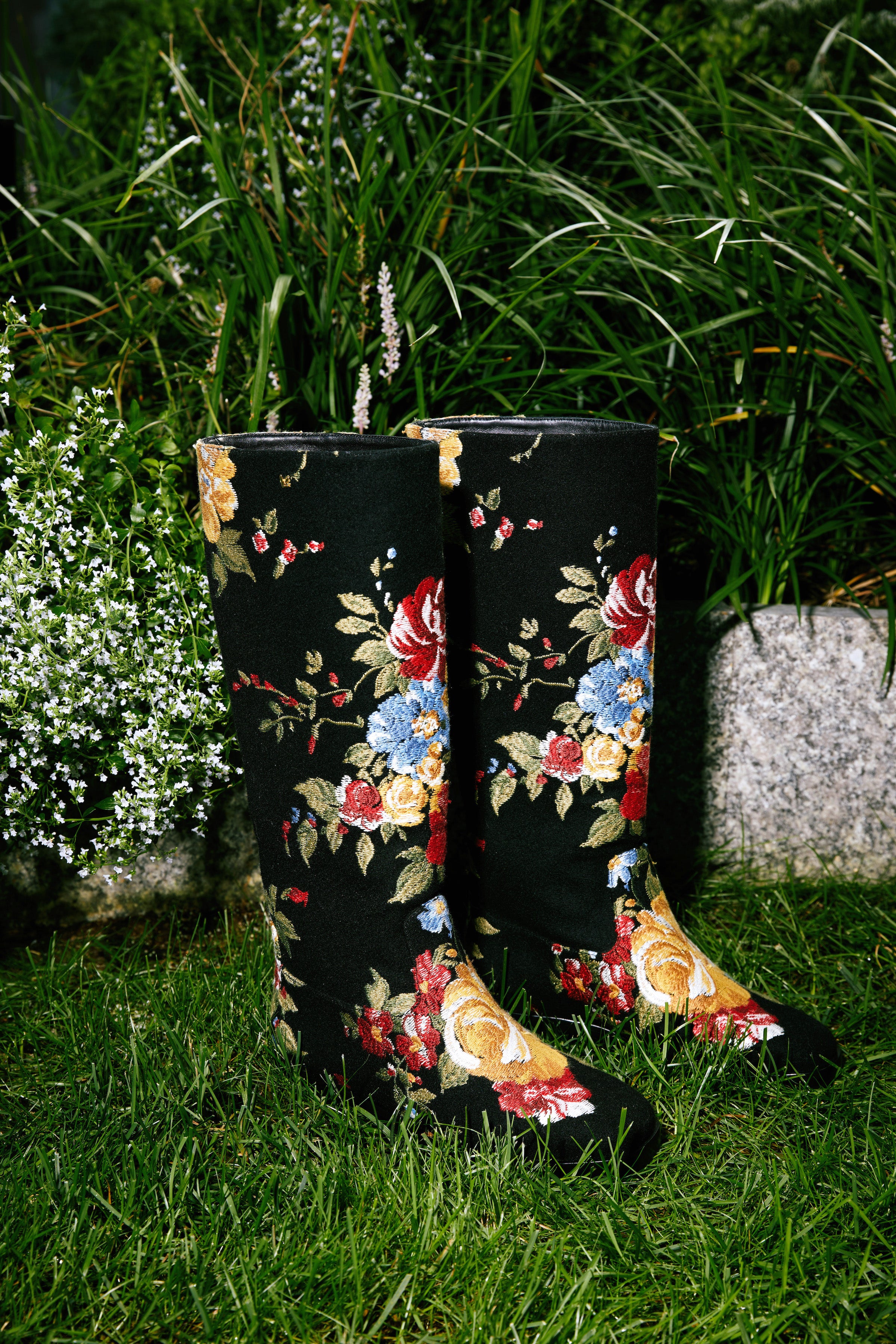 Larroudé x Markarian Flat Boot In Black Wool and Floral Embroidery