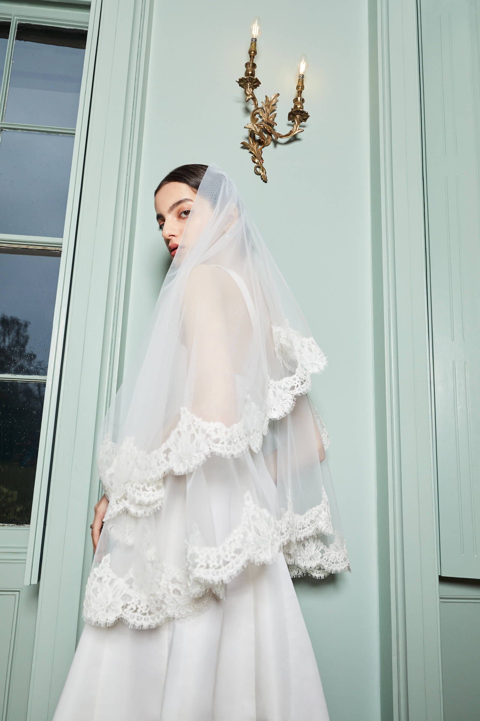 Maureen Circle Veil With Lace Edging
